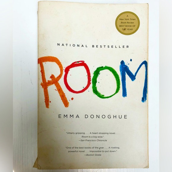 New York Times Book of the Year ROOM - Picture 1 of 8